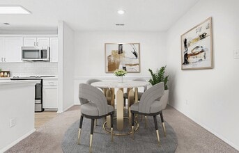 Southpark Commons Apartment Homes in Charlotte, NC - Foto de edificio - Building Photo