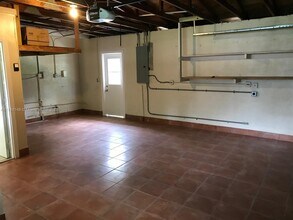 7790 SW 127th St in Pinecrest, FL - Building Photo - Building Photo