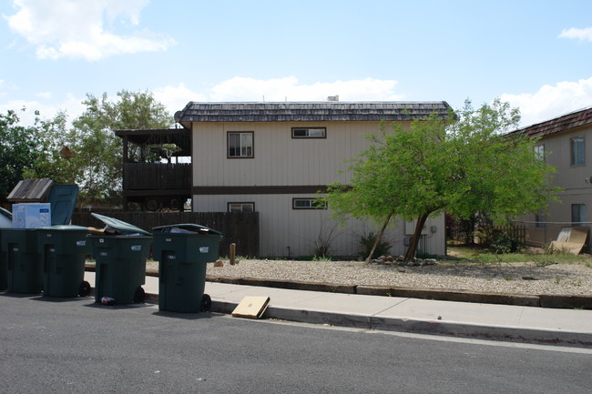 Yucca Apartments in Phoenix, AZ - Building Photo - Building Photo