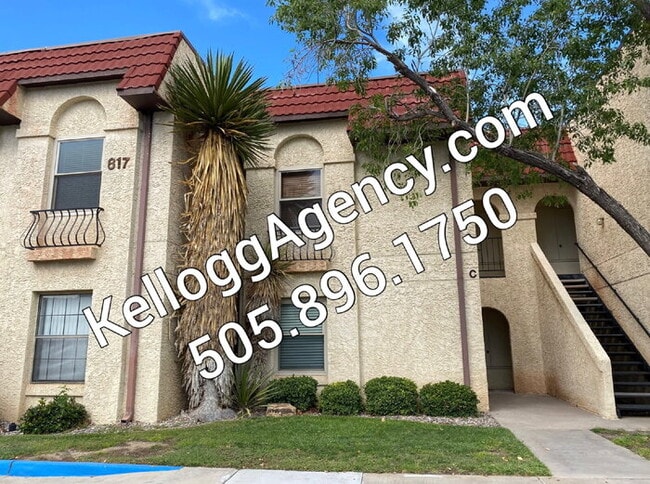 property at 815 1B-81B Country Club Dr SE