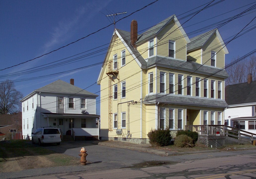 34 Purchase St in Taunton, MA - Building Photo