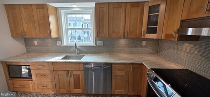 165B Leeds Ct W in Warrenton, VA - Foto de edificio - Building Photo