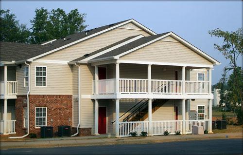 Pinecrest Apartments in Walkertown, NC - Foto de edificio - Building Photo