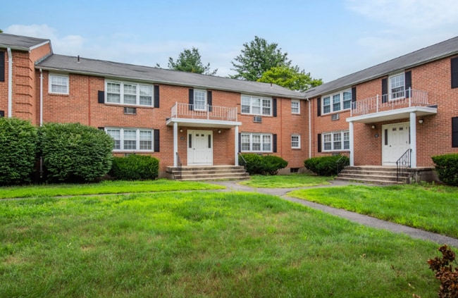 9 Grandview Dr in Farmington, CT - Building Photo - Building Photo