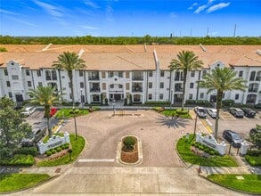 5550 E Michigan St in Orlando, FL - Building Photo - Building Photo