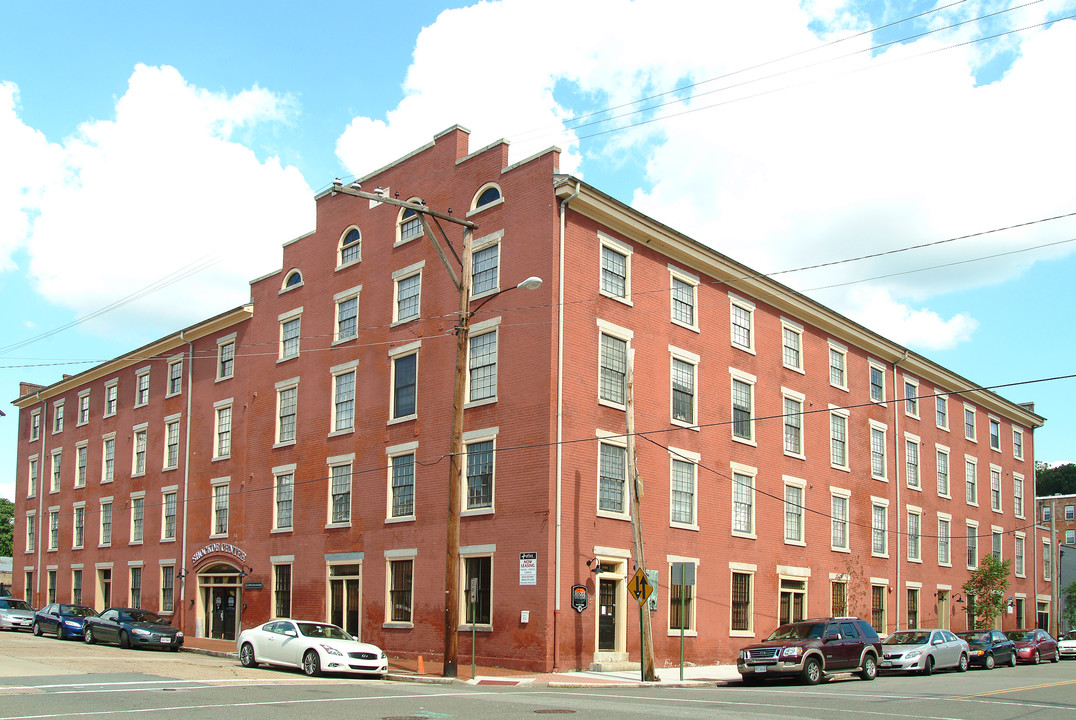 Shockoe Center in Richmond, VA - Building Photo