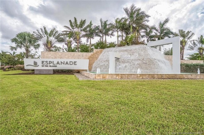 15111 Pescara St in Naples, FL - Building Photo - Building Photo