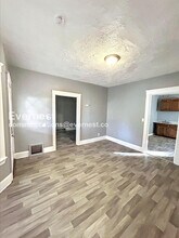 3443 Regent Rd in Cleveland, OH - Foto de edificio - Building Photo