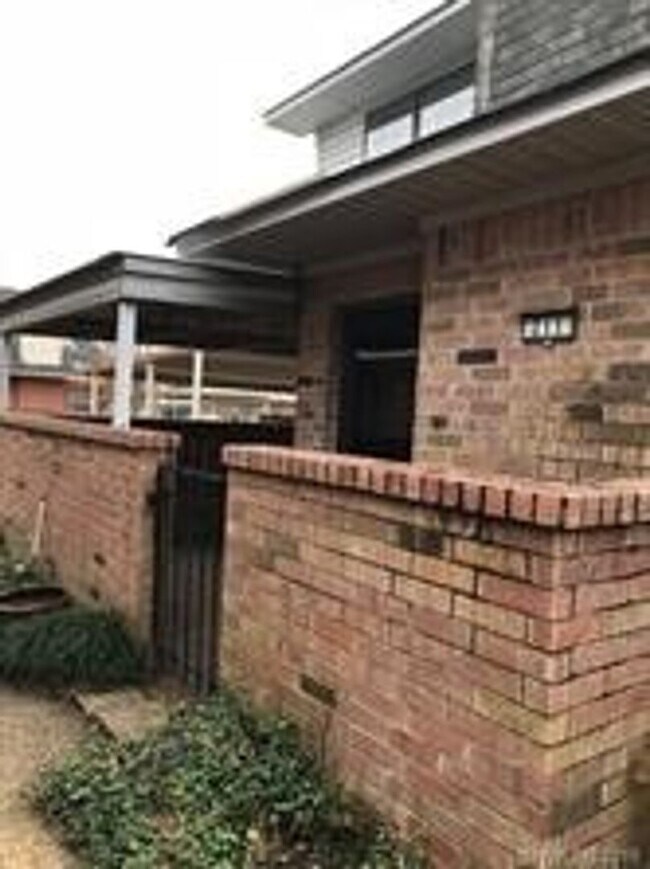 3634 Greenacres