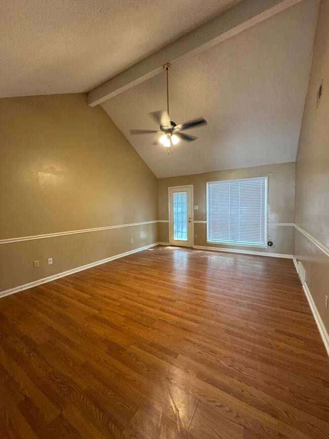 2290 Hometown Dr in Memphis, TN - Building Photo - Building Photo