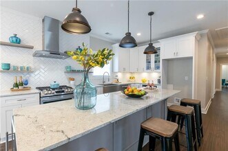 202 Haygood Ave SE in Atlanta, GA - Foto de edificio - Building Photo