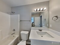 404 Flaherty Ave photo'