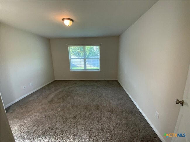 property at 3022 Dade Loop