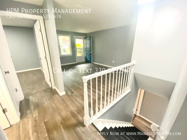 1027 Pittsburg Ave NW in North Canton, OH - Building Photo - Building Photo