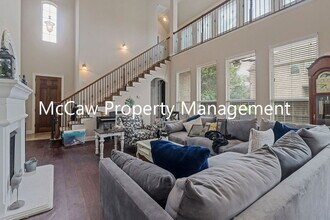 2438 Sunderland Ln in Lewisville, TX - Building Photo - Building Photo