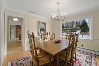 62 Sprain Valley Rd in Scarsdale, NY - Building Photo - Building Photo