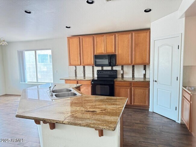2529 W Darrel Rd in Phoenix, AZ - Building Photo - Building Photo