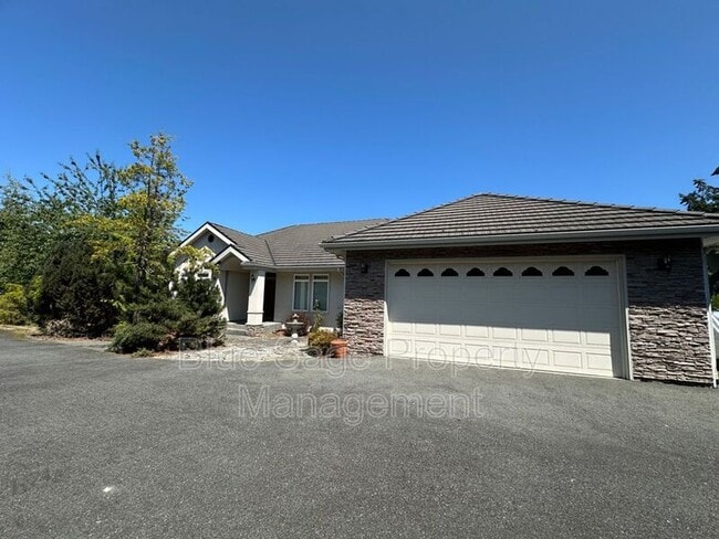 561 Doe Run Rd in Sequim, WA - Building Photo - Building Photo