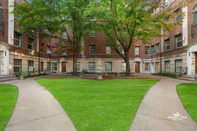 property at 1816 W Chase Ave