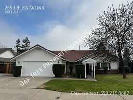 2693 Bliss Ave in Clovis, CA - Building Photo