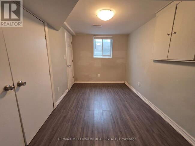 80 Rainier Square in Toronto, ON - Building Photo - Building Photo