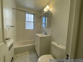 71 Kilsyth Rd, Unit 7 in Boston, MA - Building Photo - Building Photo