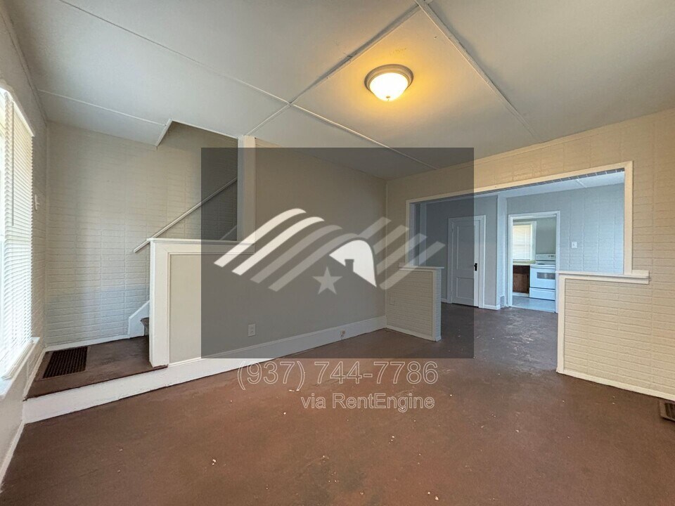 515 Mertland Ave in Dayton, OH - Building Photo