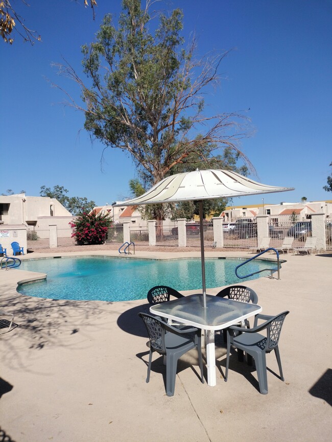 property at 1342 W Emerald Ave