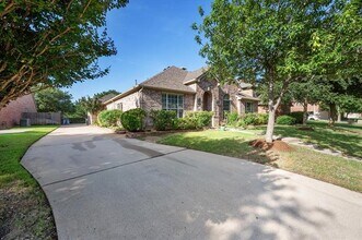 1122 Mossy Rock Dr in Keller, TX - Building Photo - Building Photo