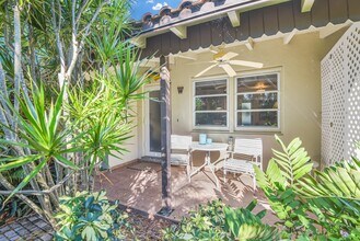 1225 Hillsboro Mile in Hillsboro Beach, FL - Building Photo - Building Photo