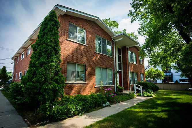 Utica Town in Utica, MI - Foto de edificio