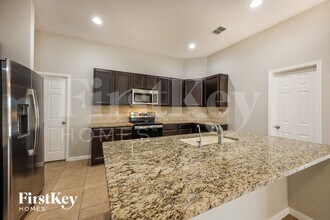 8909 Palmetto Pk in Converse, TX - Building Photo - Building Photo