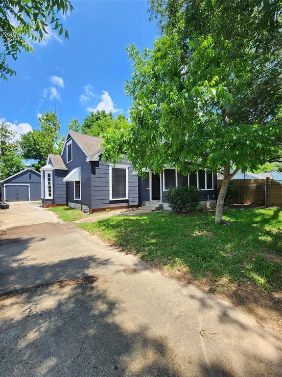 property at 7617 Elm St