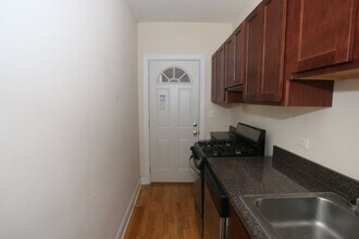 952 W Cornelia Ave in Chicago, IL - Building Photo - Building Photo