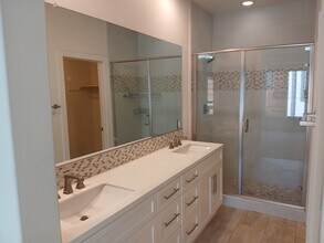 135 W Live Oak Ave, Unit J in Arcadia, CA - Building Photo - Building Photo
