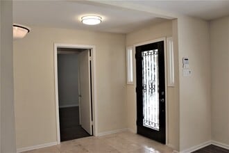 10142 Eddystone Dr in Houston, TX - Building Photo - Building Photo