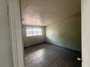 1611 E Mitchell St, Unit 1611 E Mitchell Street in Tucson, AZ - Building Photo - Building Photo