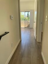 7349 Balboa Blvd, Unit 1 in Los Angeles, CA - Building Photo - Building Photo