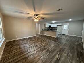 6902 Trailride N in Milton, FL - Building Photo - Building Photo