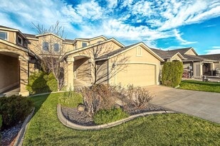 3558 Waterford St in Richland, WA - Building Photo