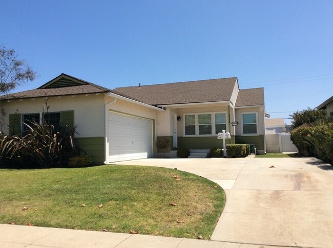 property at 3932 Walgrove Ave