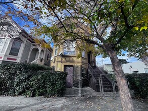 731 Willow St in Oakland, CA - Foto de edificio - Building Photo