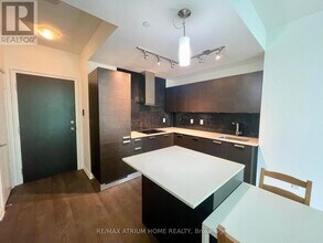 9-2709 Bogert Ave in Toronto, ON - Building Photo - Building Photo