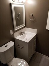 6801 W 73rd St in Overland Park, KS - Building Photo - Building Photo