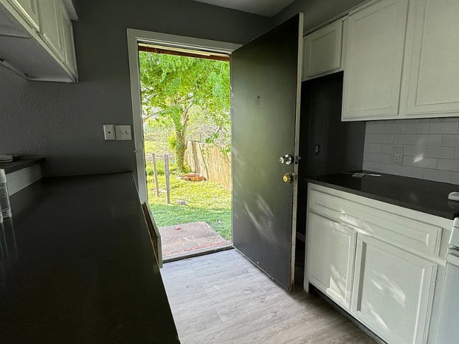 property at 618 Wiles St