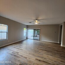 14636 W Gelding Dr in Surprise, AZ - Building Photo - Building Photo