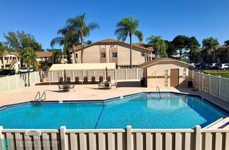 9466 Boca Cove Cir in Boca Raton, FL - Building Photo - Building Photo