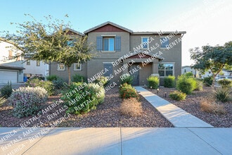 4215 S 58th Ln in Phoenix, AZ - Building Photo - Building Photo