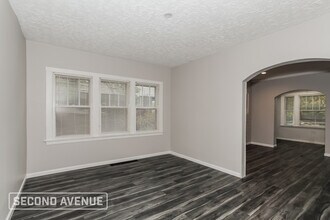 3302 Broadwell Ave in Cincinnati, OH - Building Photo - Building Photo