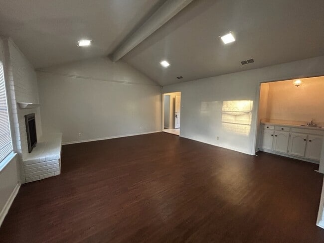 2716 Sibley Dr in Arlington, TX - Building Photo - Building Photo